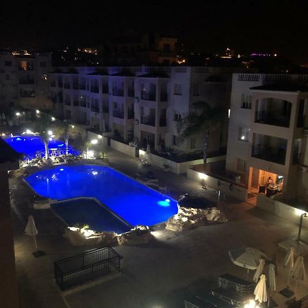 Royal Seacrest Apartment Пафос Экстерьер фото