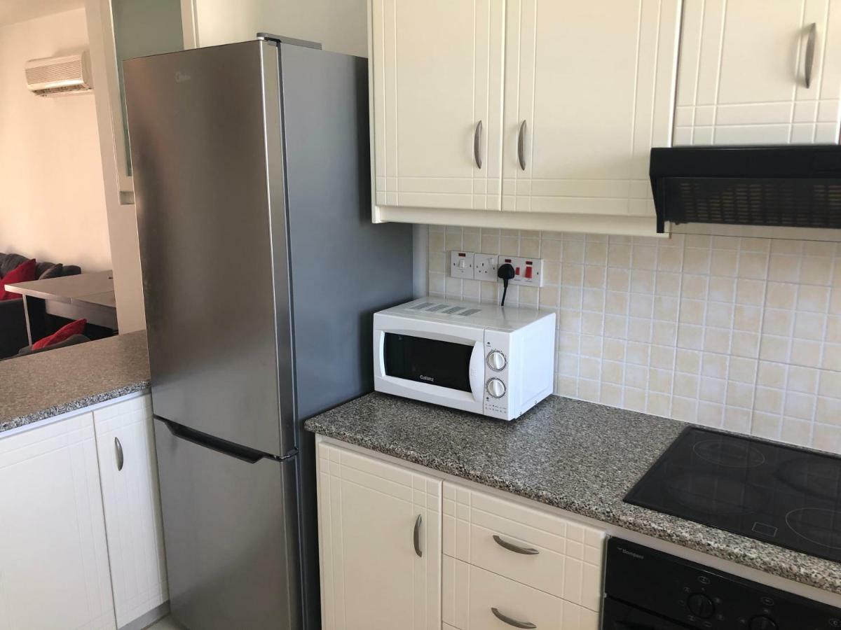 Royal Seacrest Apartment Пафос Экстерьер фото