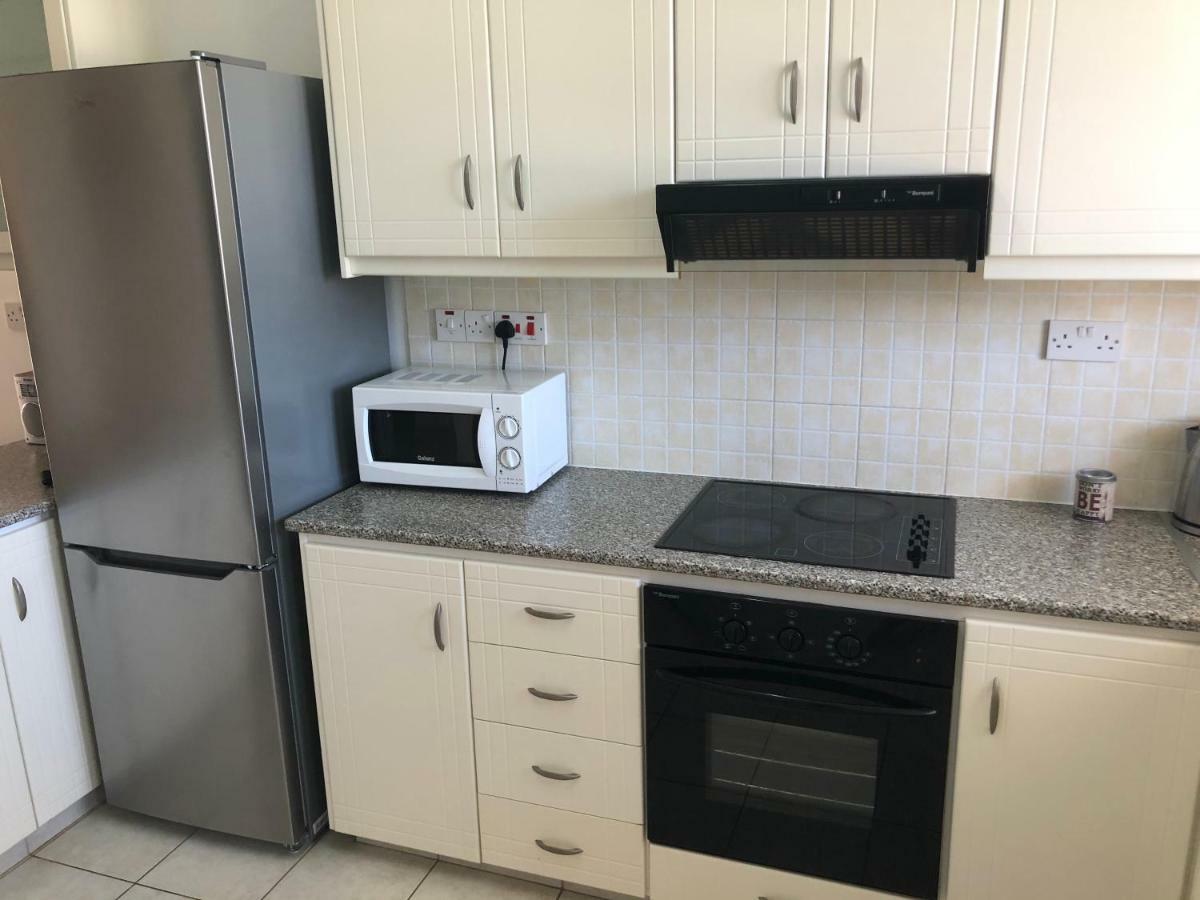 Royal Seacrest Apartment Пафос Экстерьер фото