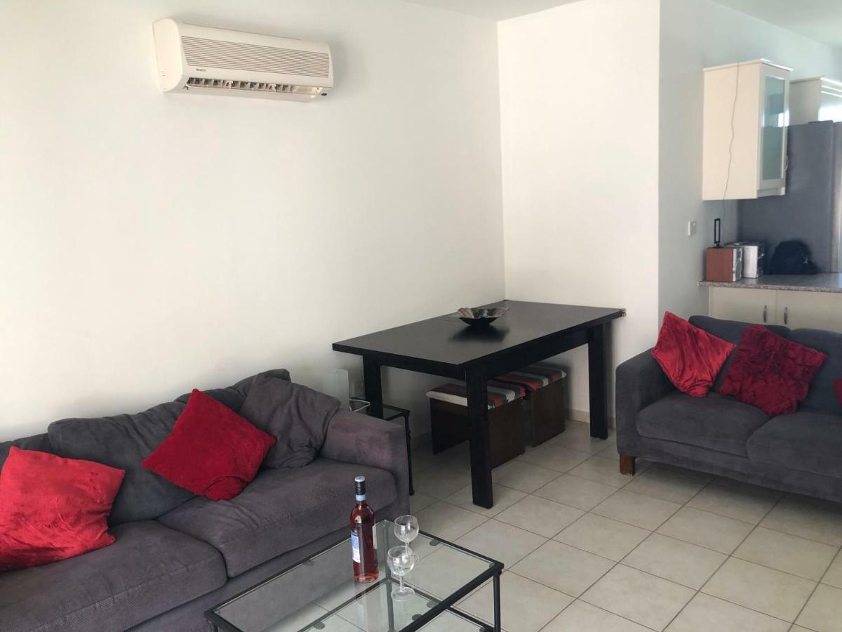 Royal Seacrest Apartment Пафос Экстерьер фото